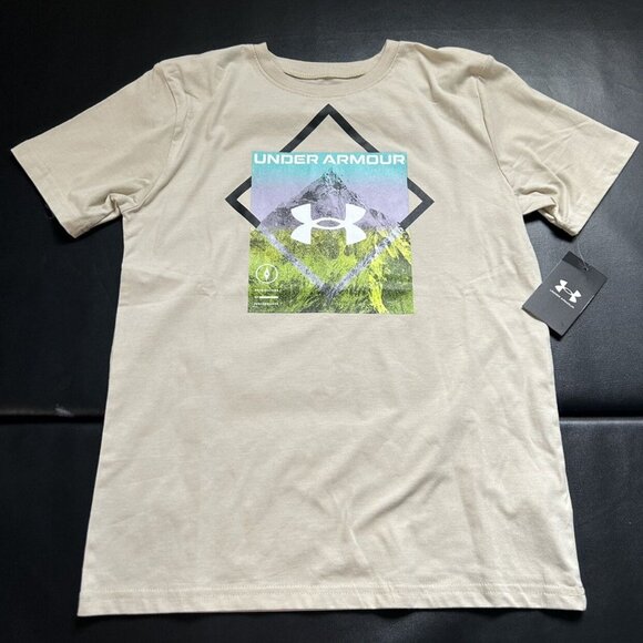 NWT Under Armour Athletic Set Boys Youth Size Medium - Picture 2 of 4